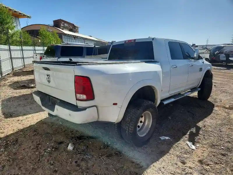 3D73Y4HL2BG635933 2011 DODGE RAM 3500-3