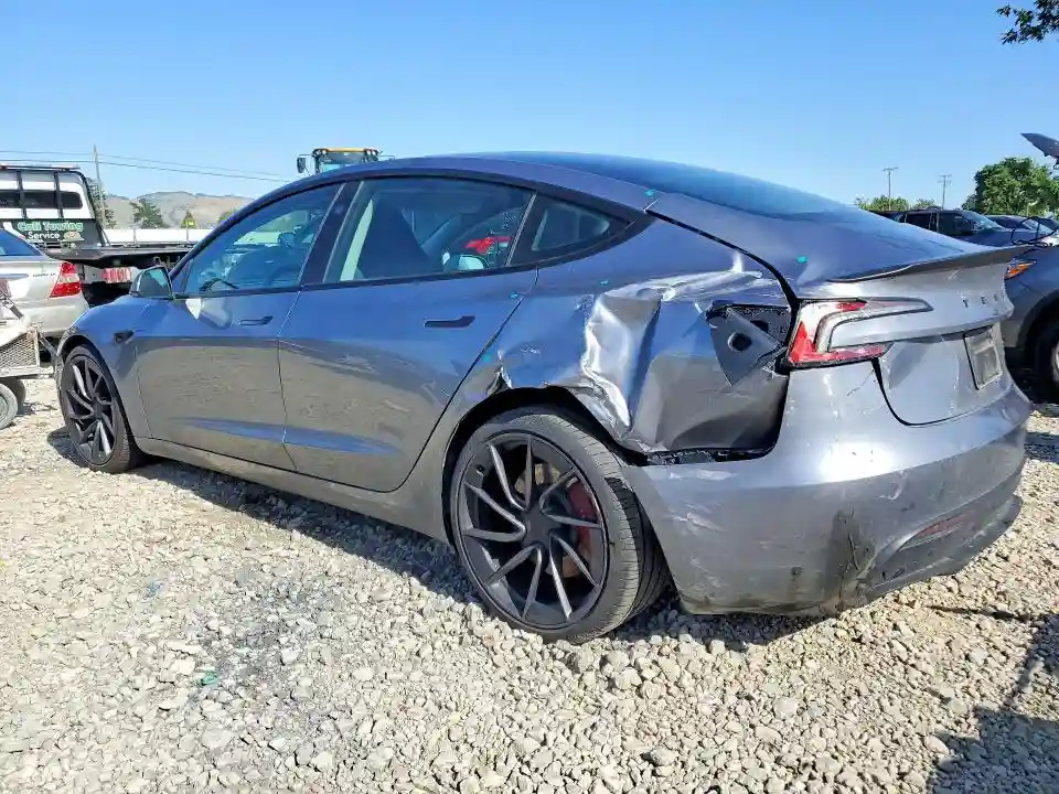 5YJ3E1ET5SF081413 2025 TESLA MODEL 3-1