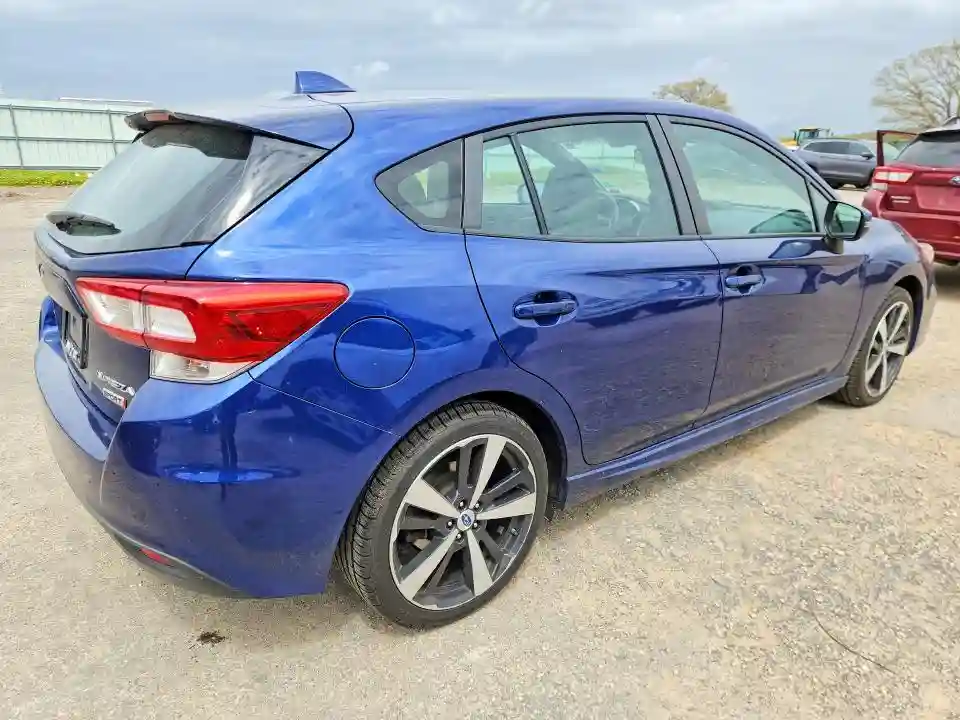 4S3GTAM62J3731216 2018 SUBARU IMPREZA-2