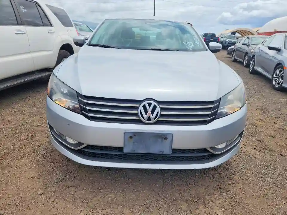 1VWAT7A37FC119410 2015 VOLKSWAGEN PASSAT-4