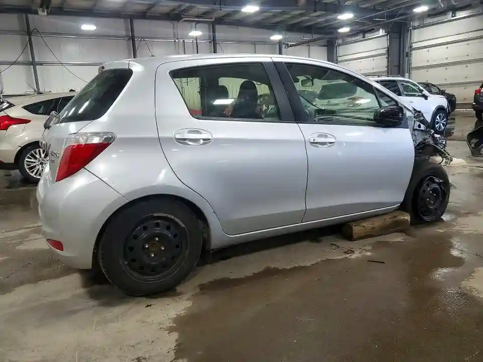 JTDKTUD36CD523600 2012 TOYOTA YARIS-2