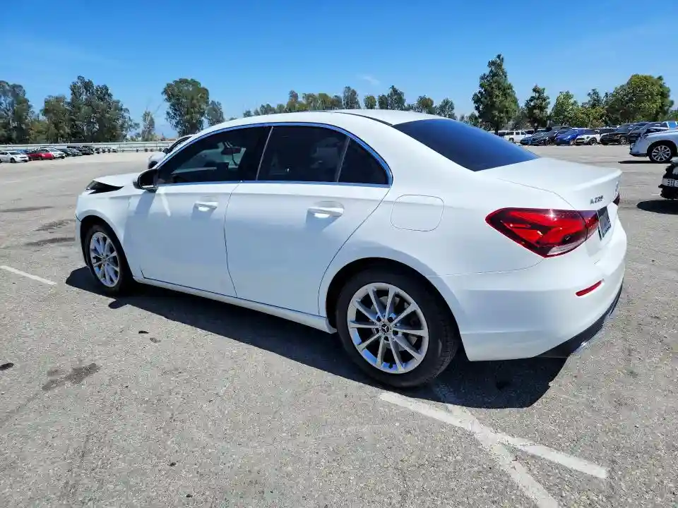 WDD3G4EB7KW026630 2019 MERCEDES-BENZ A-CLASS-1