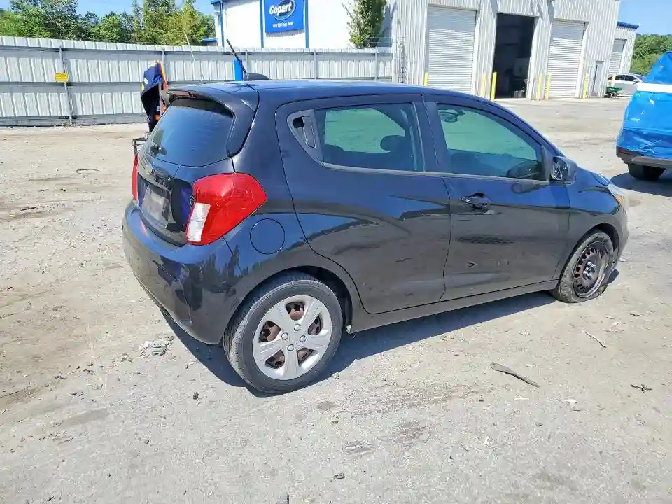 KL8CB6SA0KC760682 2019 CHEVROLET SPARK-2