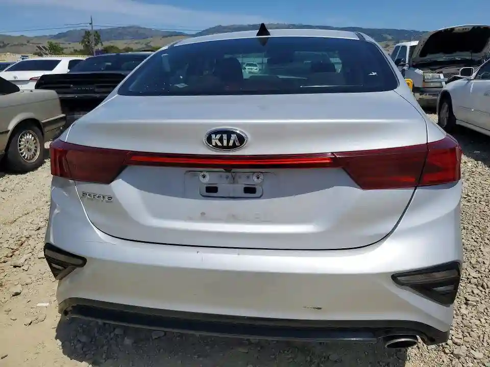 3KPF24AD5ME311434 2021 KIA FORTE-5