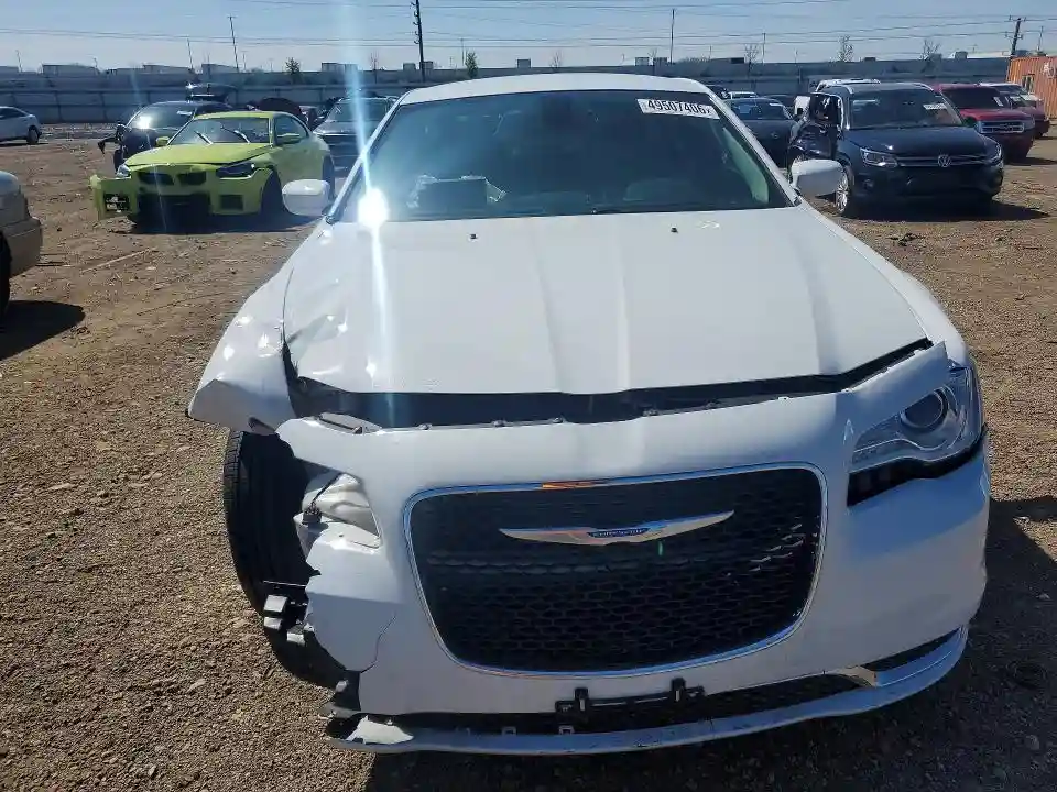 2C3CCAAGXKH651399 2019 CHRYSLER 300-4