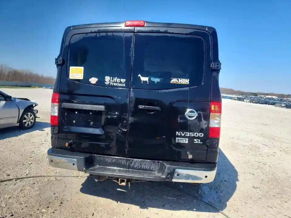 5BZAF0AA8FN850657 2015 NISSAN NV 3500 HD-5