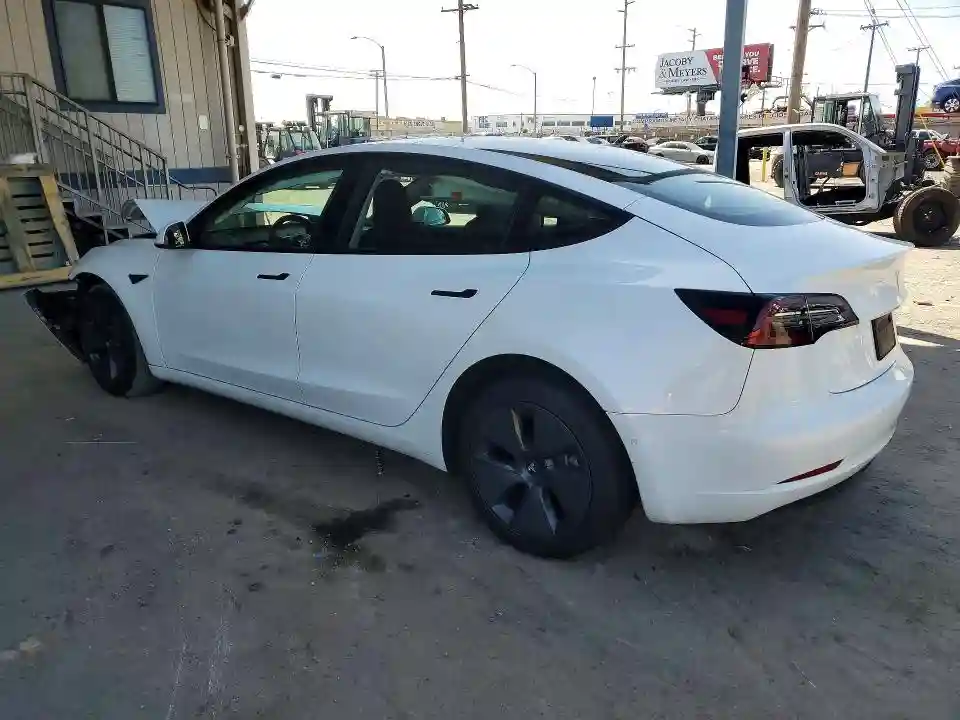 5YJ3E1EAXNF376784 2022 TESLA MODEL 3-2