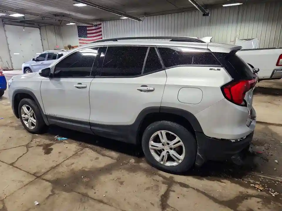 3GKALTEV1JL174072 2018 GMC TERRAIN-1