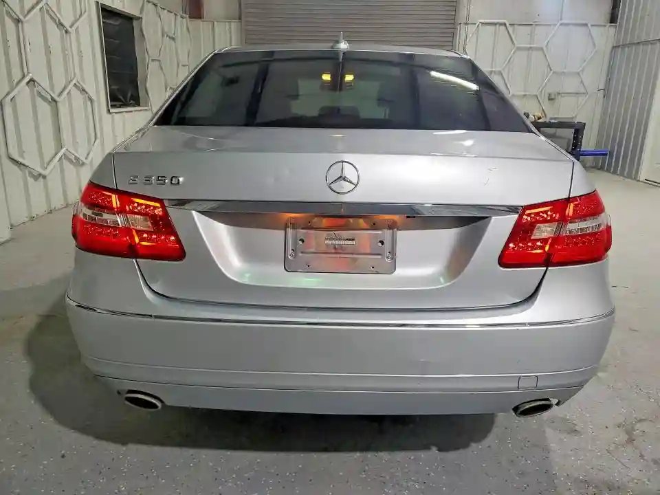 WDDHF5GB6BA355375 2011 MERCEDES-BENZ E-CLASS-5
