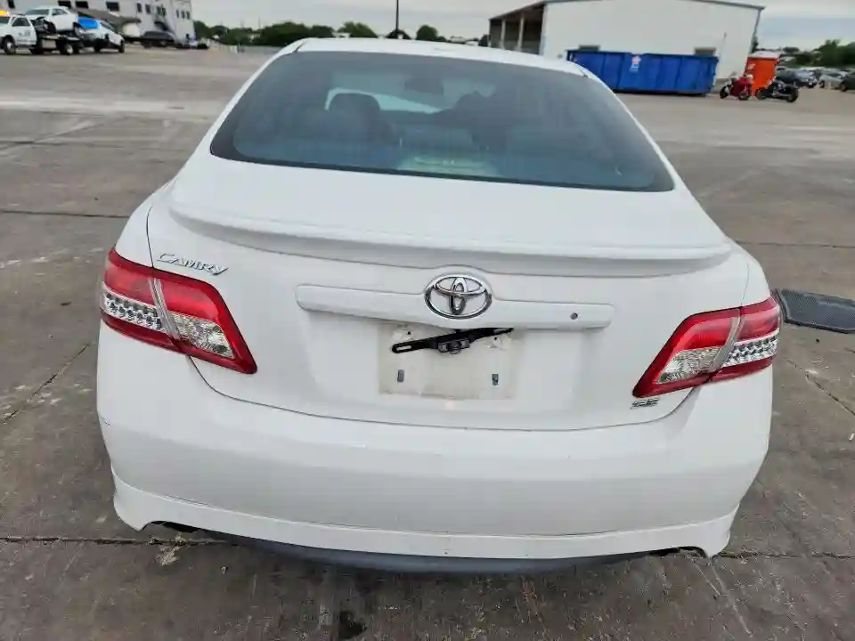 4T1BF3EK9BU695265 2011 TOYOTA CAMRY SE-5