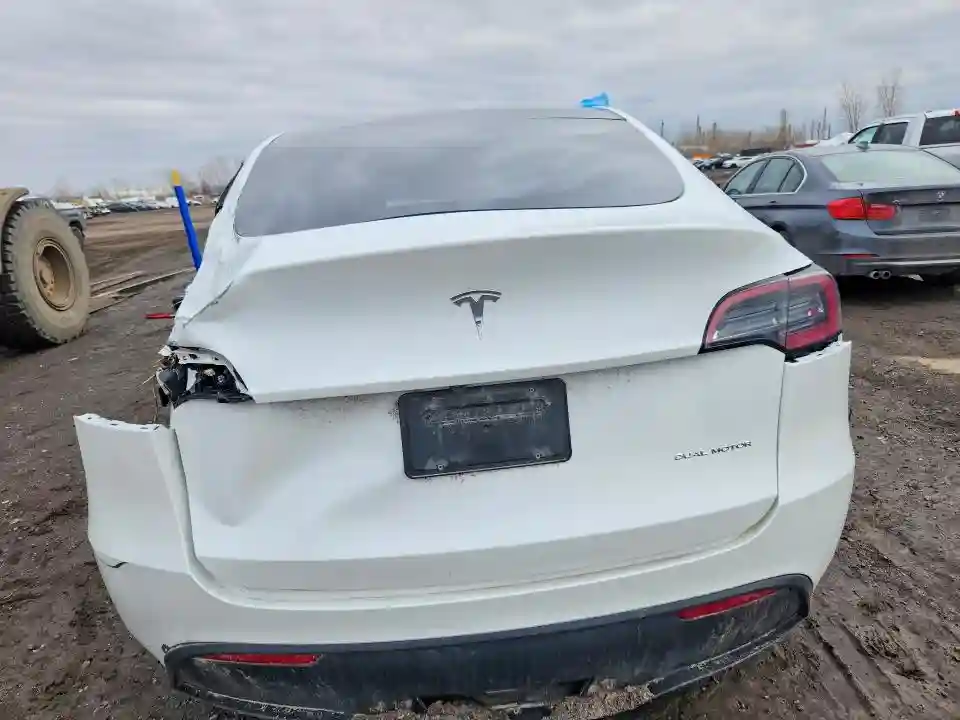 7SAYGDEE3RF109676 2024 TESLA MODEL Y-5