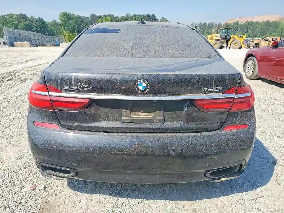 WBA7B0C55JG527229 2018 BMW 7 SERIES-5