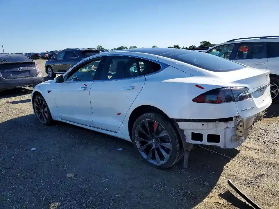 5YJSA1E20JF281337 2018 TESLA MODEL S-1