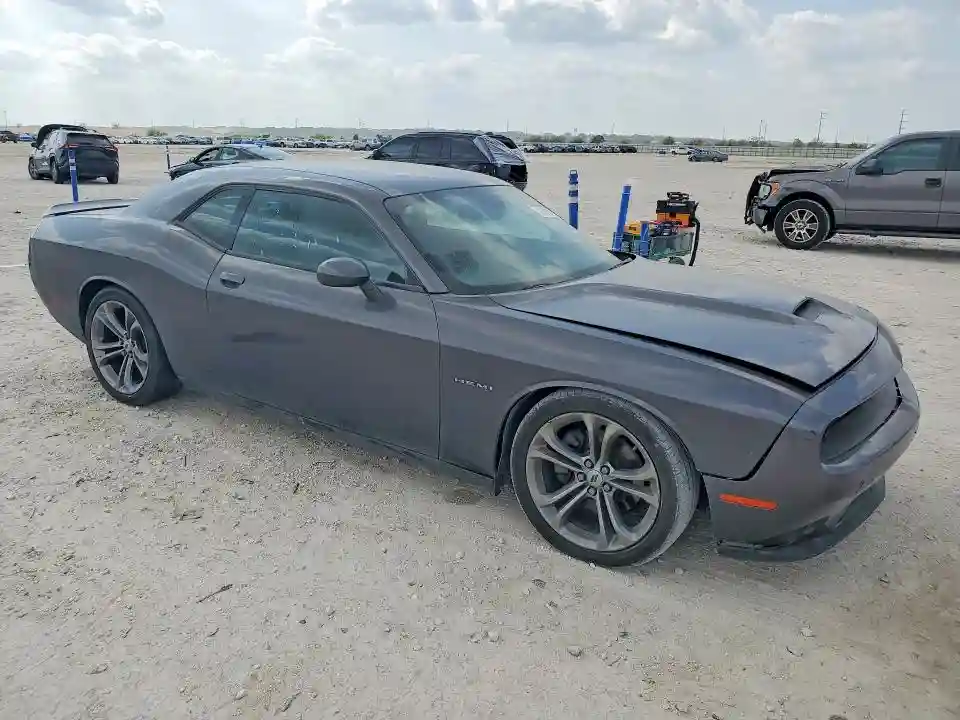 2C3CDZBT0LH124643 2020 DODGE CHALLENGER-3