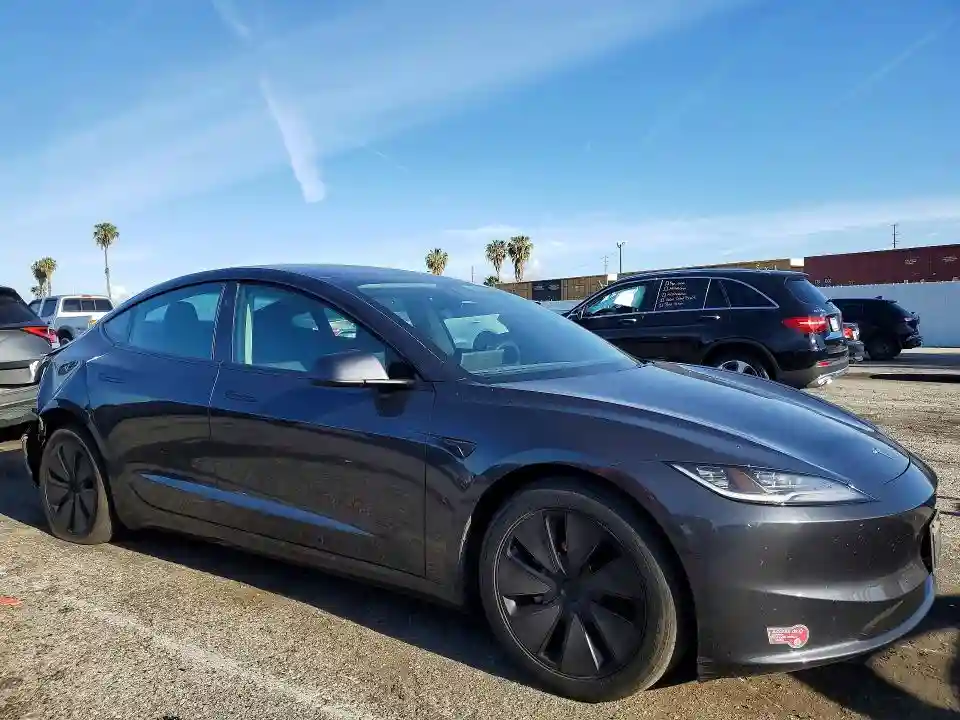 5YJ3E1EB0RF810936 2024 TESLA MODEL 3-3