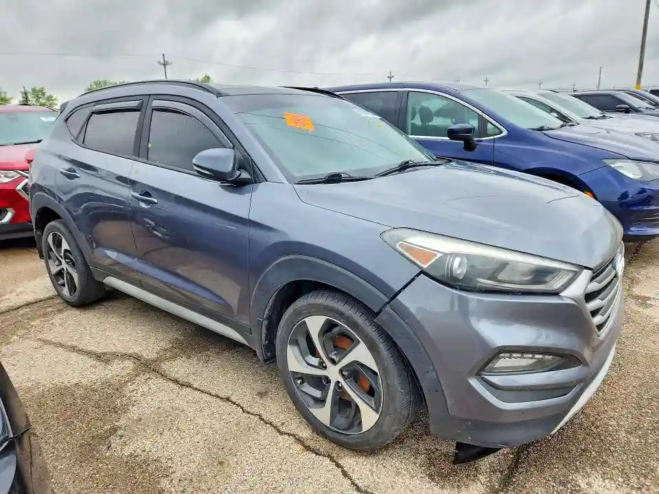 KM8J33A24JU701174 2018 HYUNDAI TUCSON-3