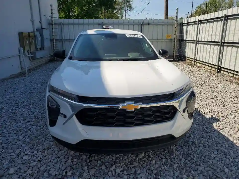 KL77LFEP6SC187869 2025 CHEVROLET TRAX-4