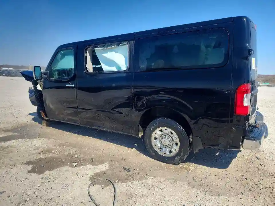 5BZAF0AA8FN850657 2015 NISSAN NV 3500 HD-1