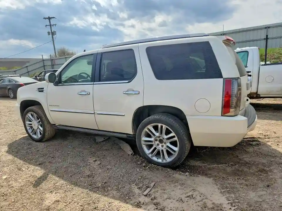 1GYS3DEF2DR368471 2013 CADILLAC ESCALADE-1