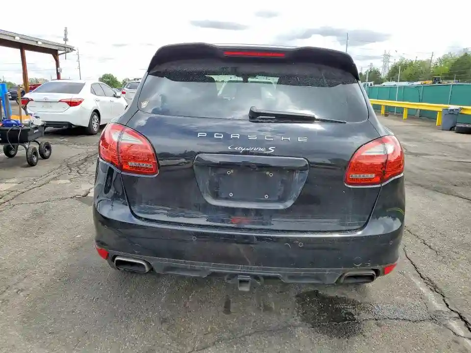 WP1AE2A23BLA92657 2011 PORSCHE CAYENNE-5