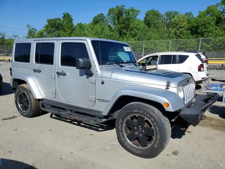 1C4BJWEG1CL260473 2012 JEEP WRANGLER-3