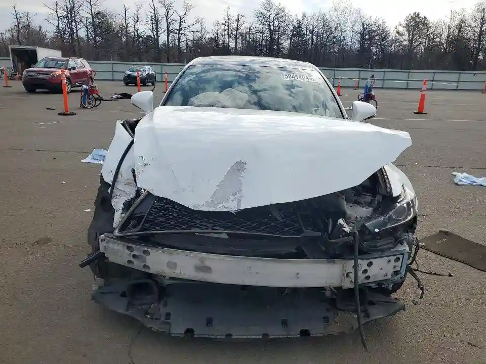 JTHCM1D20H5024623 2017 LEXUS IS-4