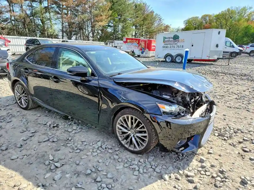 JTHBF1D26F5056205 2015 LEXUS IS-3