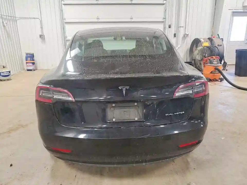5YJ3E1EB5KF385669 2019 TESLA MODEL 3-5
