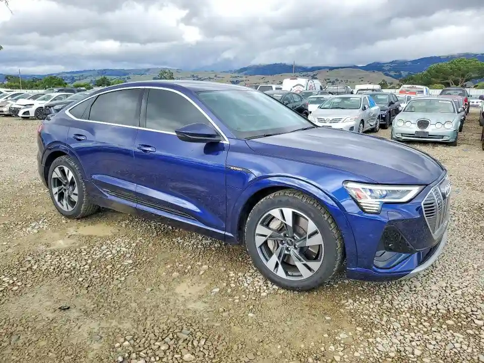 WA11AAGEXNB020559 2022 AUDI E-TRON-3