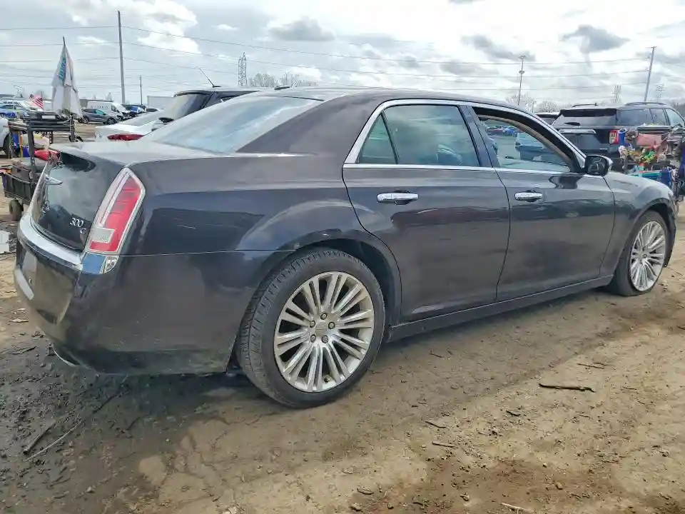 2C3CCAET8DH644607 2013 CHRYSLER 300-2