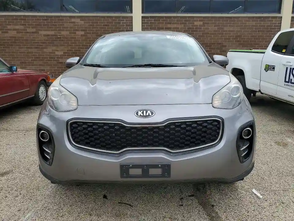 KNDPMCAC8J7395924 2018 KIA SPORTAGE-4