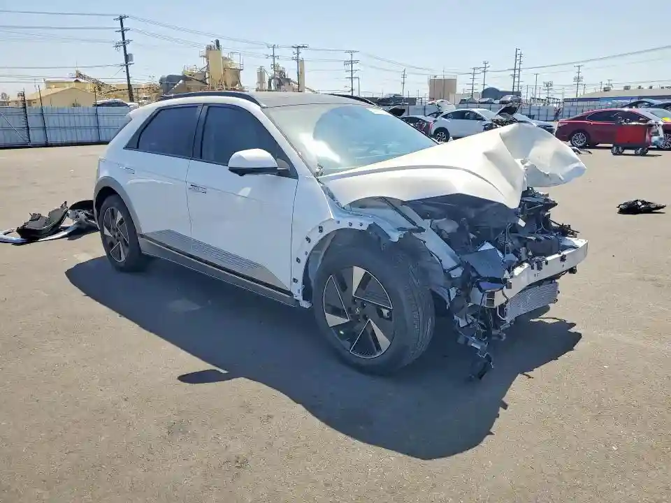 7YAKRDDC5SY024852 2025 HYUNDAI IONIQ-3