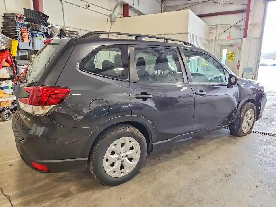 JF2SKACC4KH439402 2019 SUBARU FORESTER-2