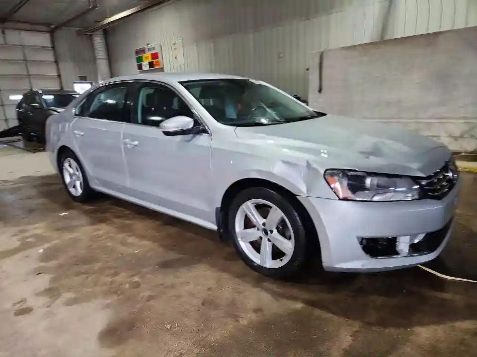 1VWBV7A34FC058869 2015 VOLKSWAGEN PASSAT-3