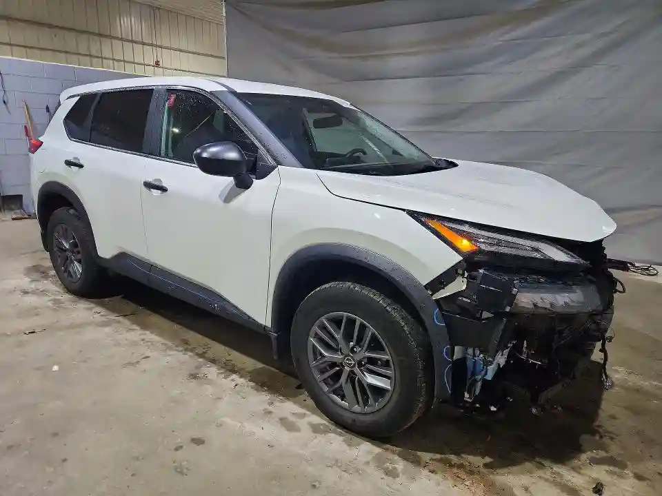 5N1BT3AB3PC913941 2023 NISSAN ROGUE-3