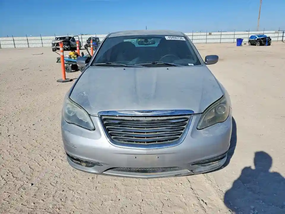 1C3CCBBG8EN159504 2014 CHRYSLER 200-4