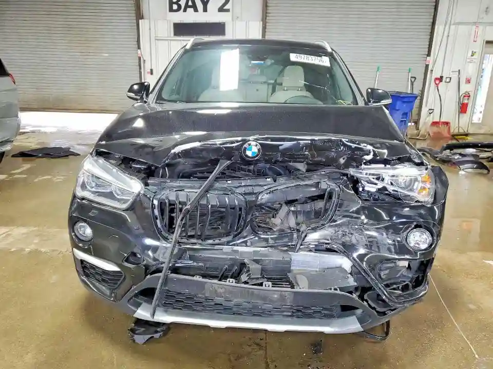 WBXHT3C38J3H33694 2018 BMW X1-4