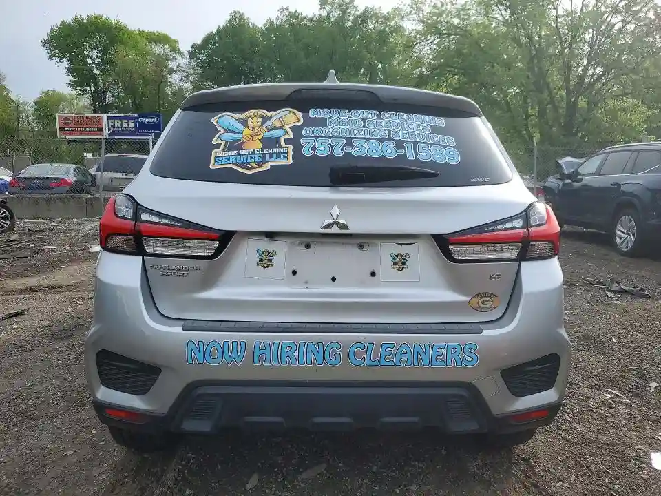 JA4ARUAUXPU001852 2023 MITSUBISHI OUTLANDER-5