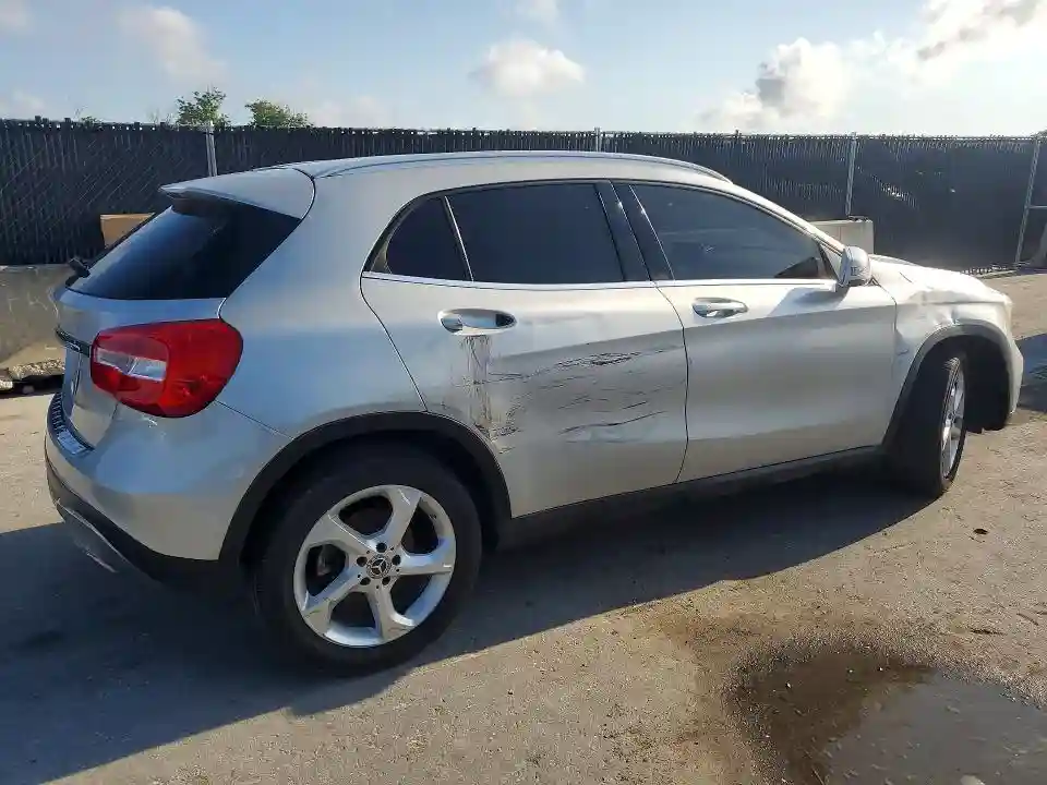 WDCTG4EB8JJ495855 2018 MERCEDES-BENZ GLA-CLASS-2