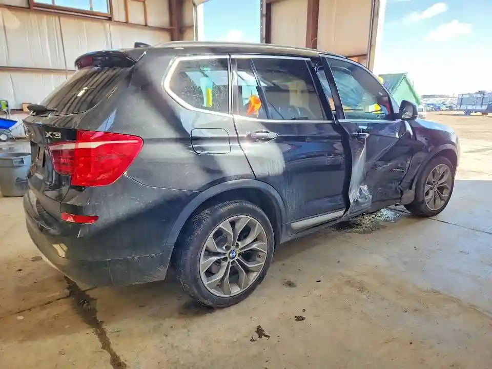 5UXWX9C33H0T24229 2017 BMW X3-2