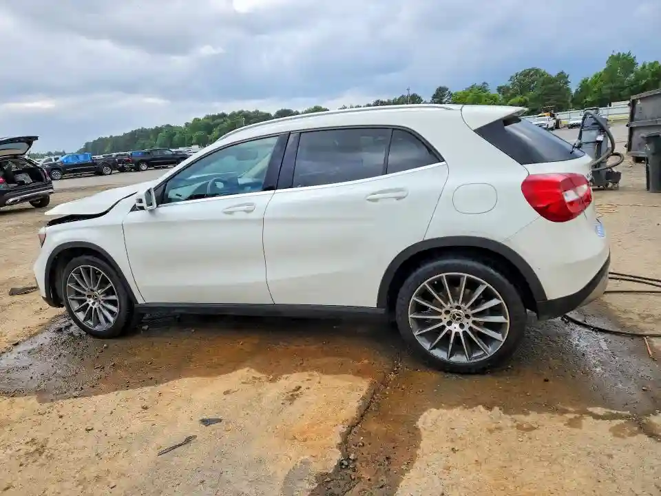 WDCTG4EB8JJ393309 2018 MERCEDES-BENZ GLA-CLASS-1