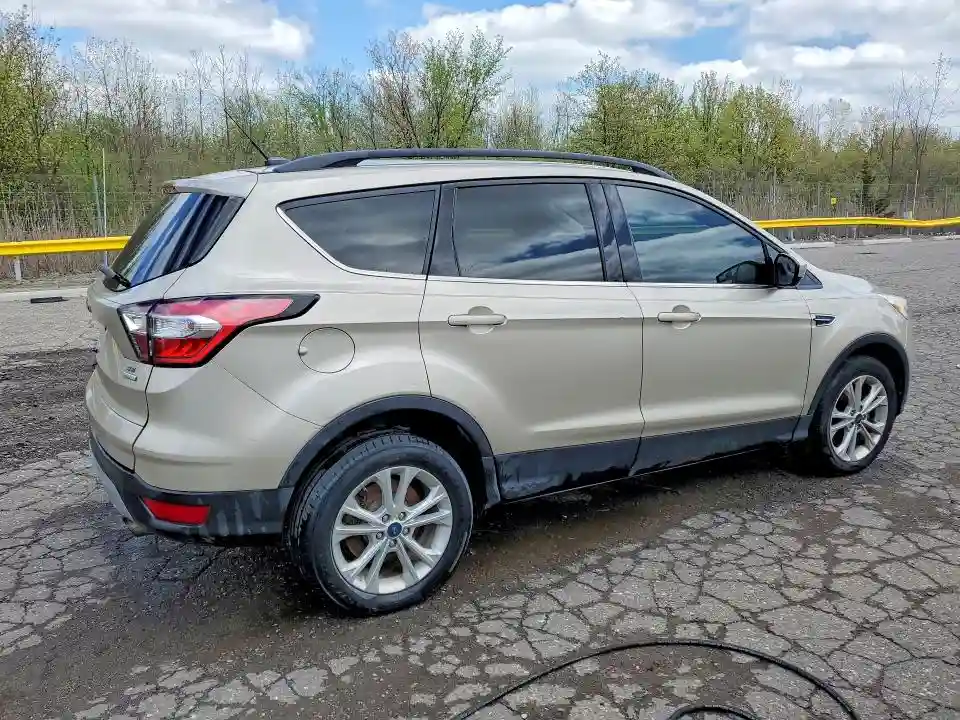 1FMCU0GD8JUB61888 2018 FORD ESCAPE-2