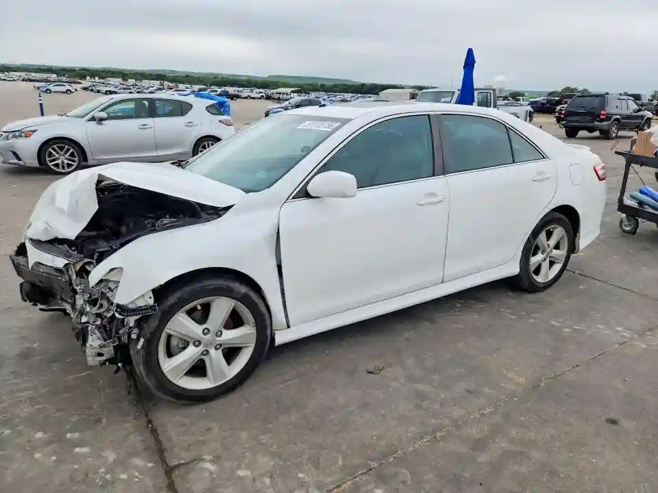 4T1BF3EK9BU695265 2011 TOYOTA CAMRY SE-0