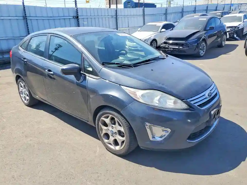 3FADP4CJ7BM221884 2011 FORD FIESTA-3