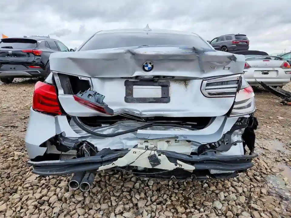 WBA8E1C51JA178039 2018 BMW 3 SERIES-5