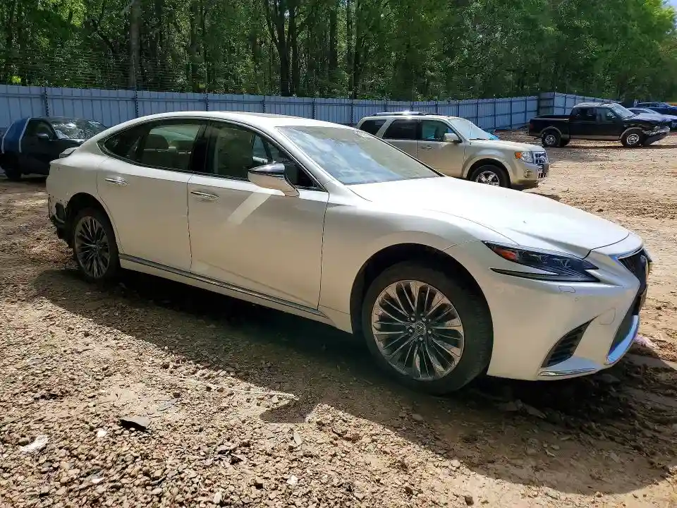 JTHC51FFXJ5005368 2018 LEXUS LS500-3