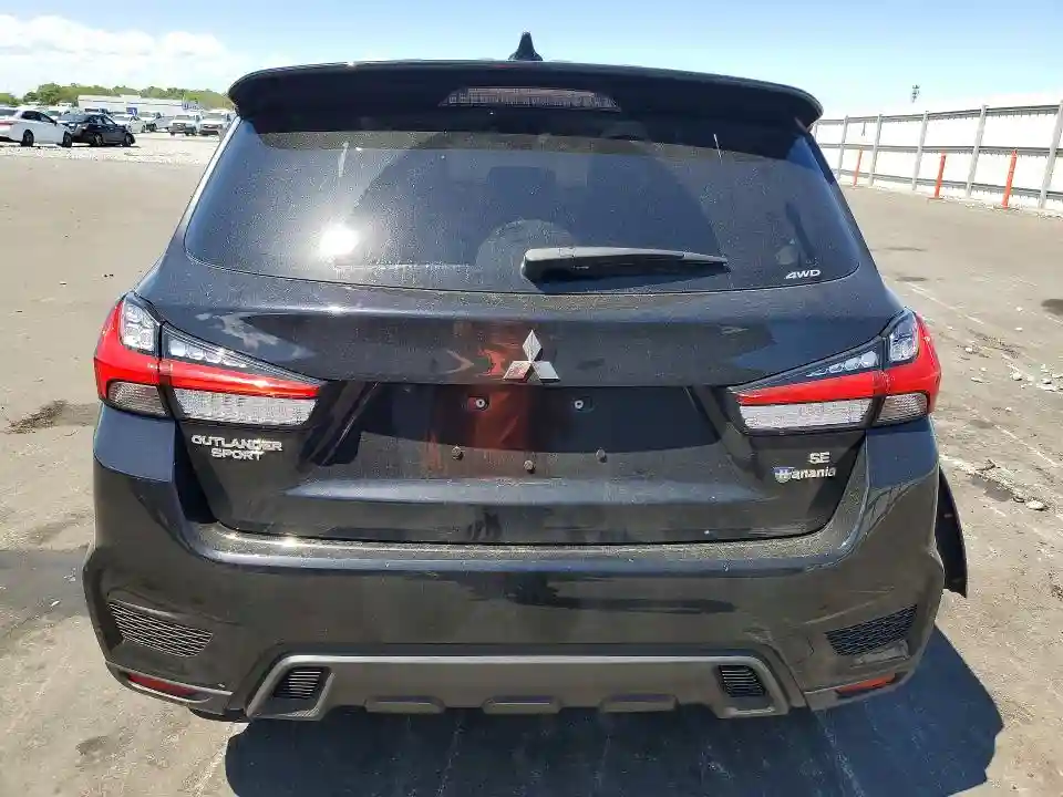 JA4ARUAU6SU011500 2025 MITSUBISHI OUTLANDER-5