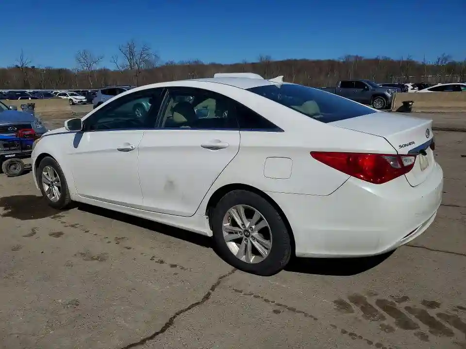 5NPEB4AC3CH411089 2012 HYUNDAI SONATA-1
