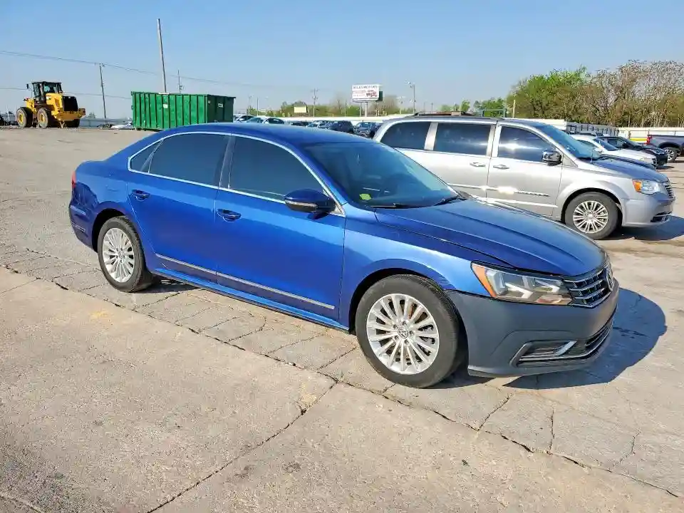 1VWBT7A35GC011471 2016 VOLKSWAGEN PASSAT-3
