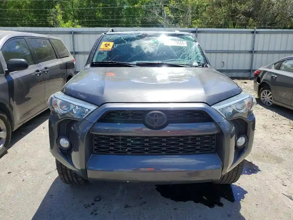 JTEZU5JR1J5171989 2018 TOYOTA 4RUNNER-4